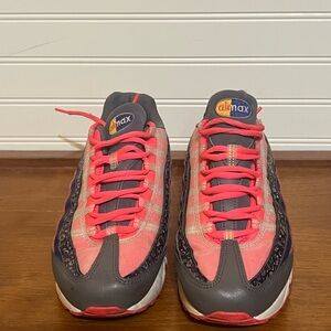 Nike Air Max 95 Regency Purple/Laser Orange Size Youth 7